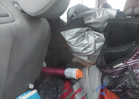 2013 Toyota Highlander Base Plus V6 z USA, uszkodzony, nr VIN 5TDBK3EH0DS274496